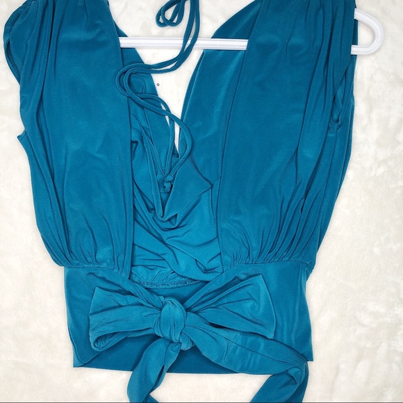 Soprano Women Sexy Backless Blue Small Top - Picture 6 of 6